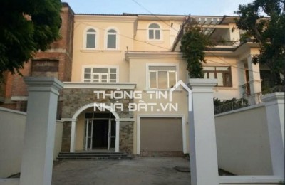 Cho thuê BTLK Nam An Khánh ngay cổng nội khu 280m2 3.5 tầng siêu rộng, sân xe tải, giá 15tr